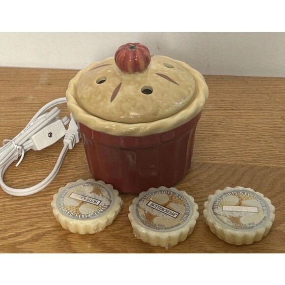 YANKEE CANDLE WAX TART WARMER Pumpkin Pie Thanksgiving Decor Cottage Core Rare - Picture 1 of 5